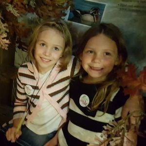 Meet your Posher, Elizabeth